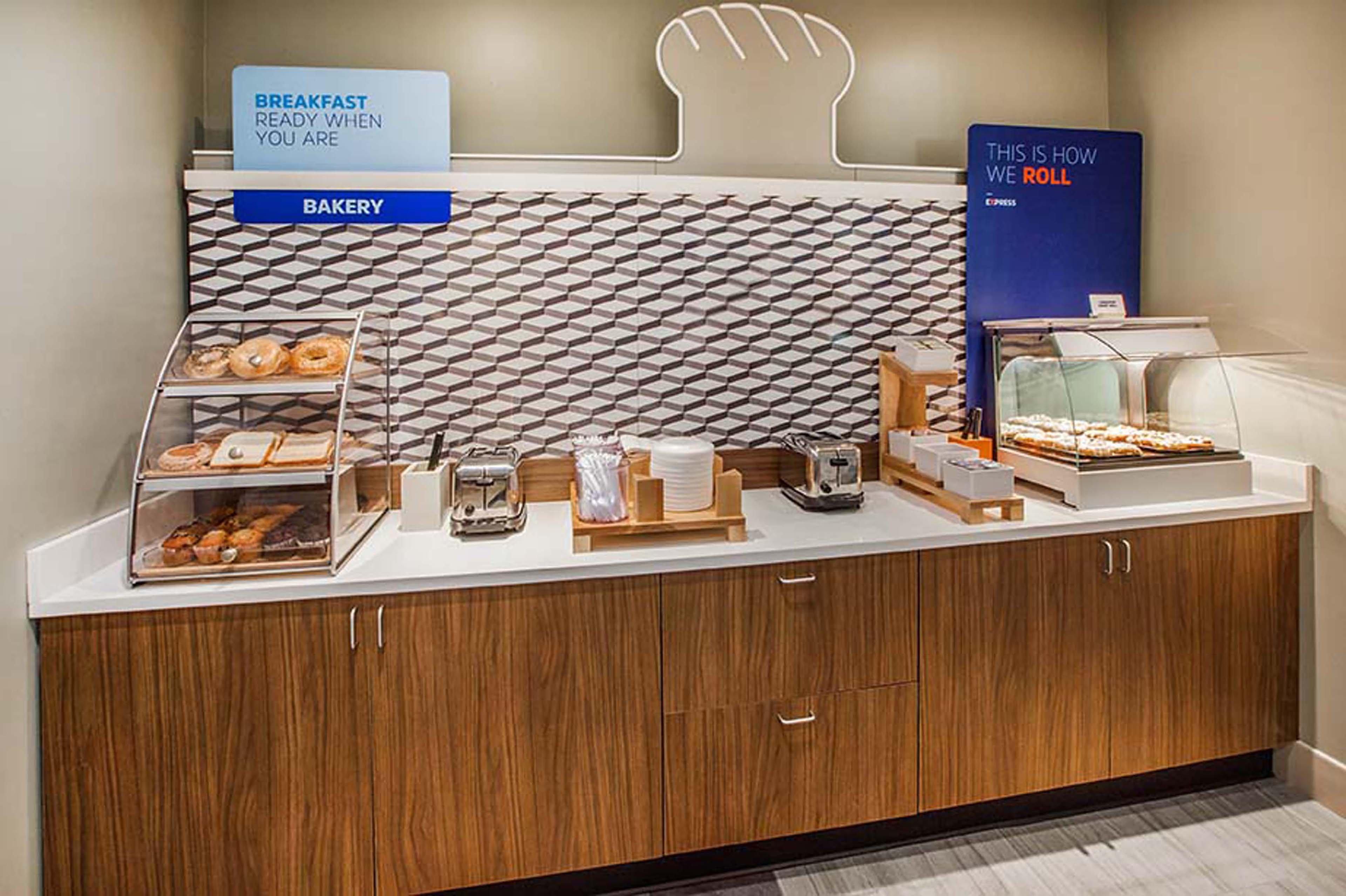 Holiday Inn Express Fullerton-Anaheim By Ihg Экстерьер фото