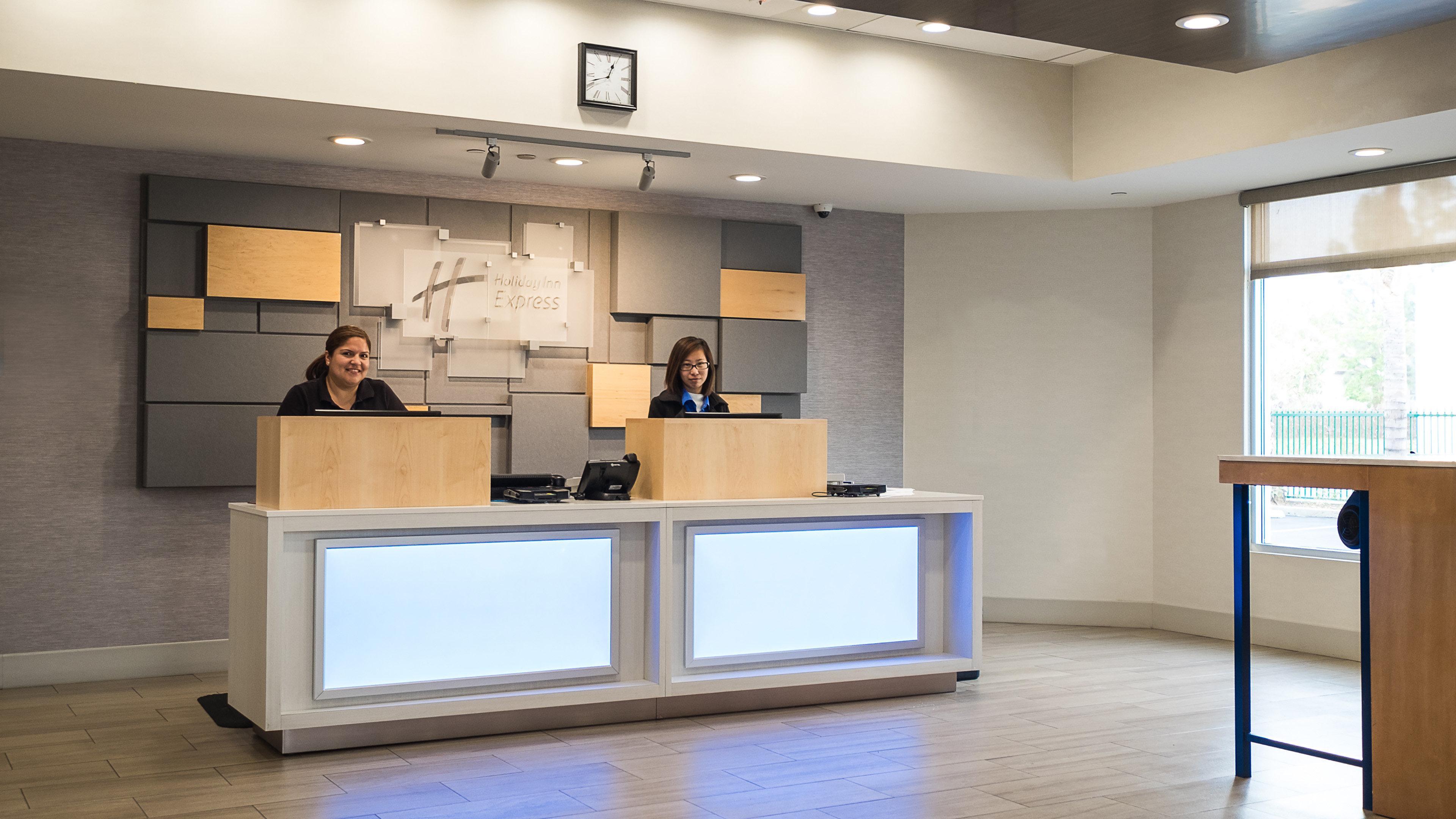 Holiday Inn Express Fullerton-Anaheim By Ihg Экстерьер фото