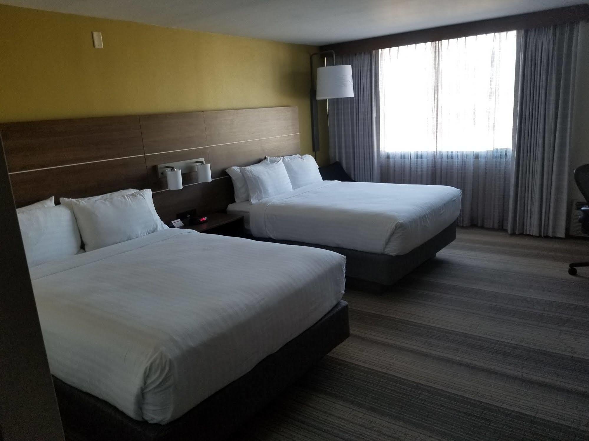 Holiday Inn Express Fullerton-Anaheim By Ihg Экстерьер фото