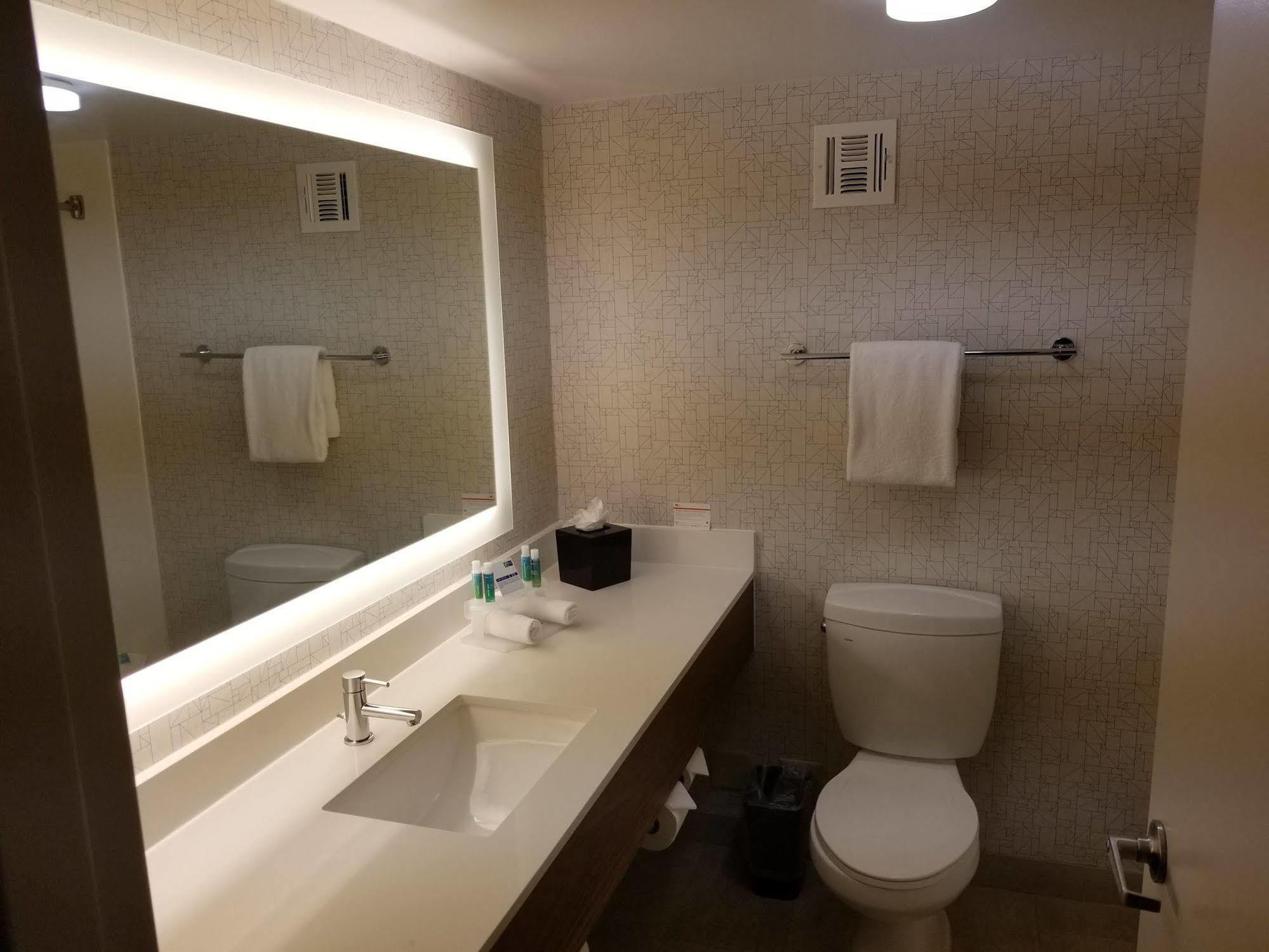 Holiday Inn Express Fullerton-Anaheim By Ihg Экстерьер фото