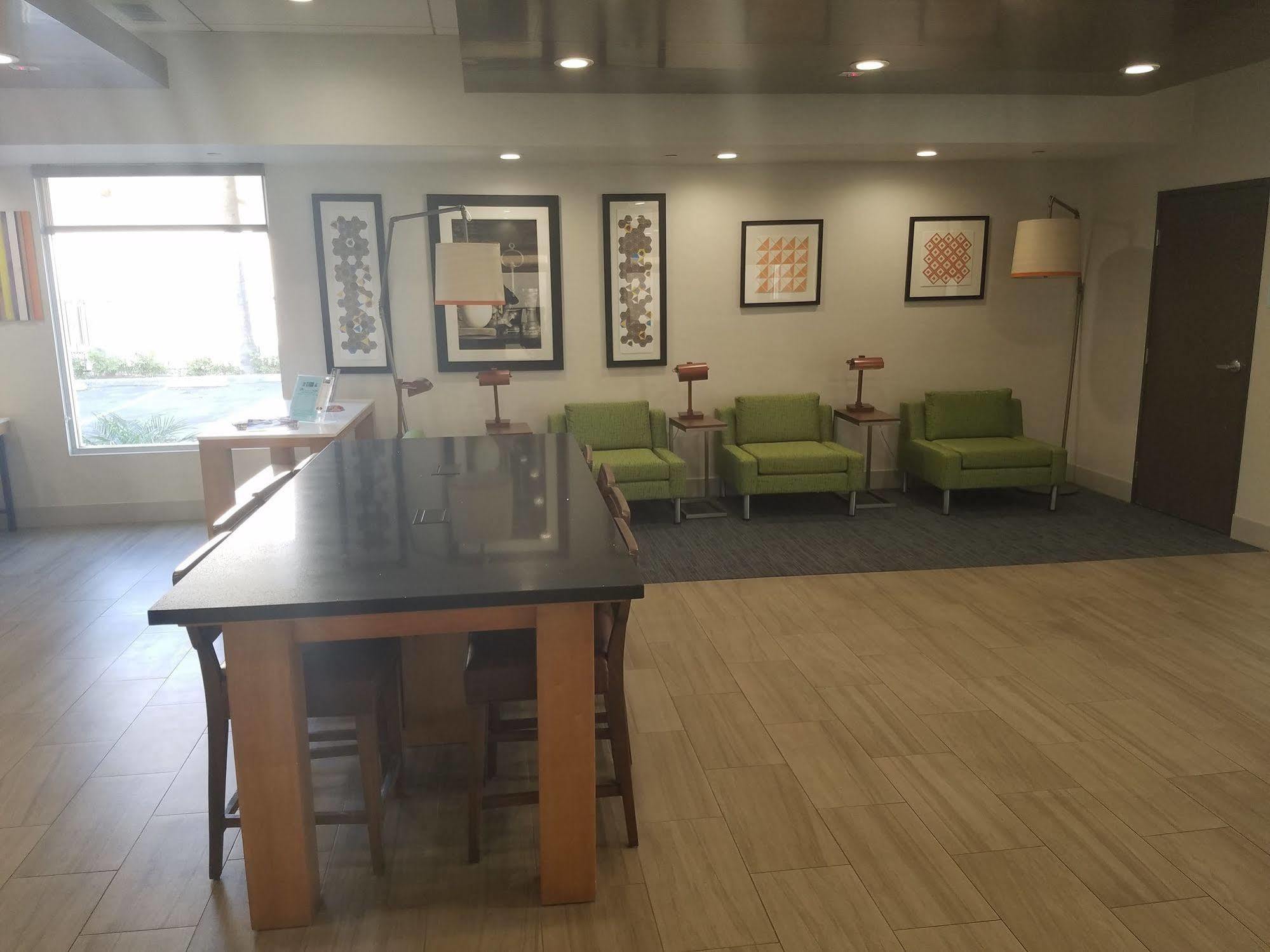 Holiday Inn Express Fullerton-Anaheim By Ihg Экстерьер фото