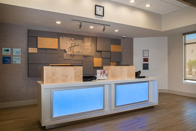 Holiday Inn Express Fullerton-Anaheim By Ihg Экстерьер фото
