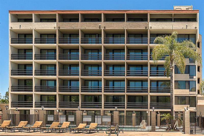 Holiday Inn Express Fullerton-Anaheim By Ihg Экстерьер фото